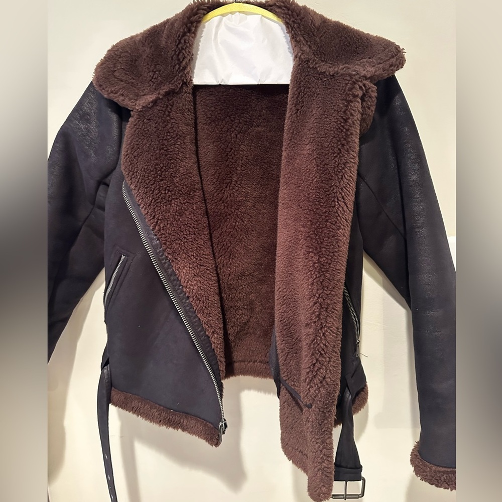 Abercrombie shearling jacket - Small